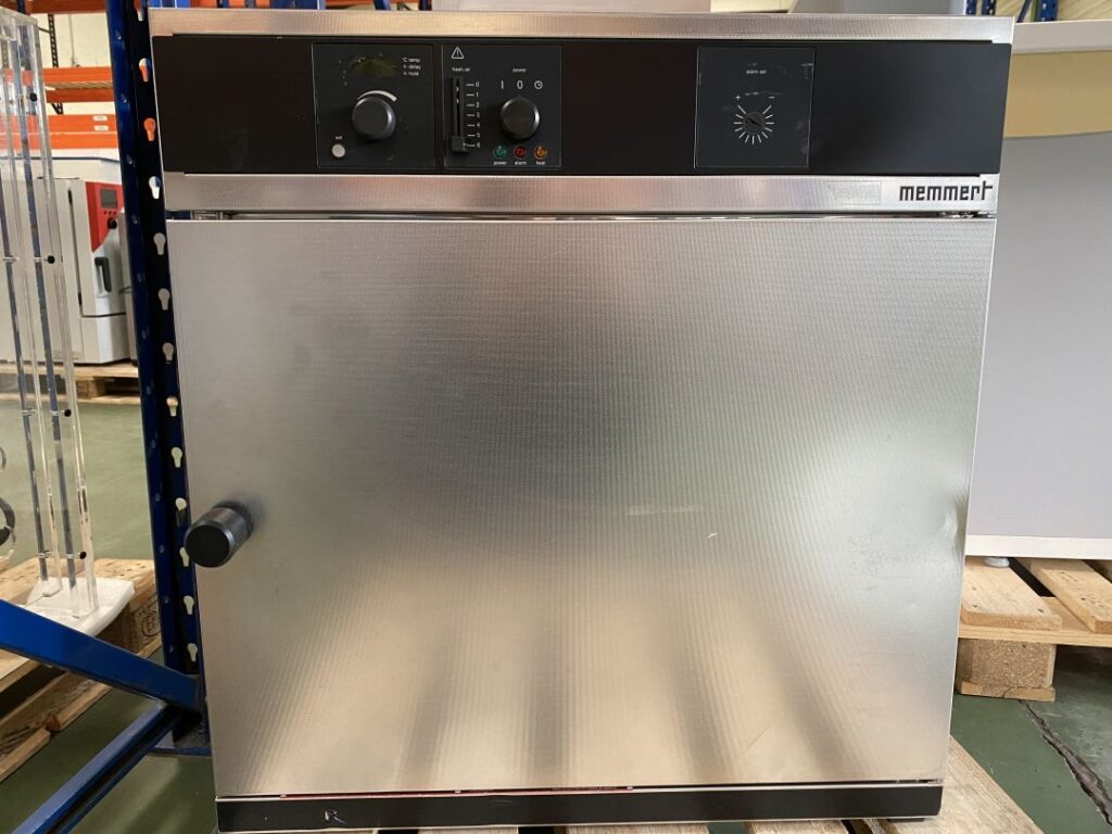 Incubateur de laboratoire d&rsquo;occasion – memmert be500 - Image 1
