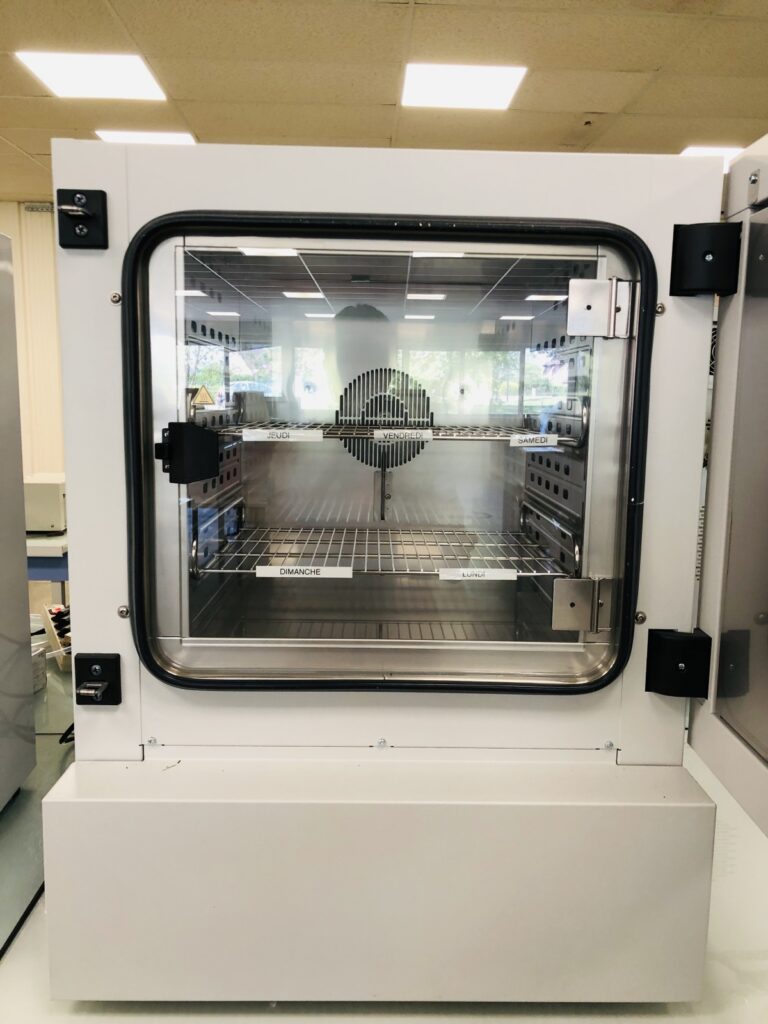 Incubateur réfrigéré de laboratoire d&rsquo;occasion – KB53 – binder - Image 2