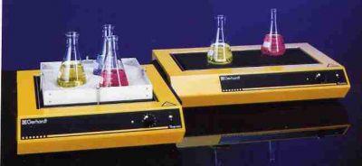 Plaque chauffante Gerhardt HC 33 réf 1410 – 300×300 mm – 2000 W – Aluminium – Température +25 à 400°C - Image 1