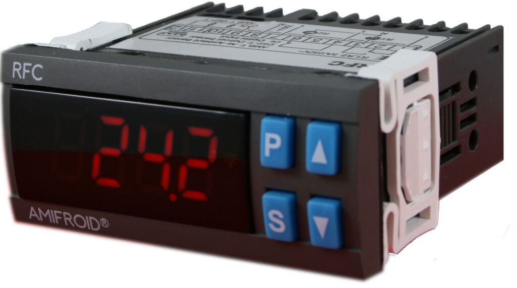 Régulateur froid/chaud encastrable – RFC – Dégivrage automatique et manuel – Alimentation 230V - Image 1