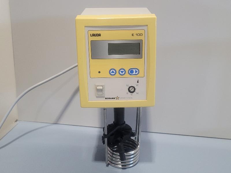 Thermoplongeur chauffant / Thermostat à circulation LAUDA E100 1