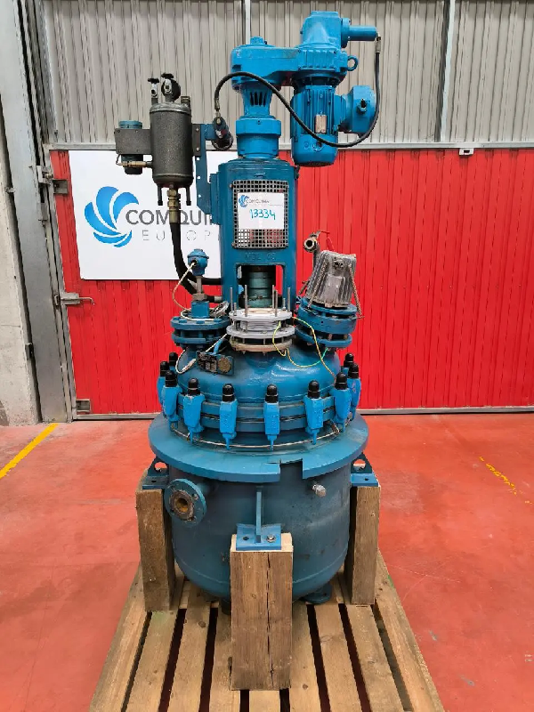 Réacteur émail dietrich 211 litres avec enveloppe et agitation – référence                        :                         c13334 1