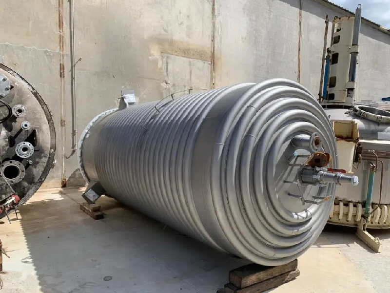 Réacteur aguilar y salas inox 316 9 500 litres avec agitation et demi-tige d&rsquo;occasion – référence                        :                         c6168 - Image 1