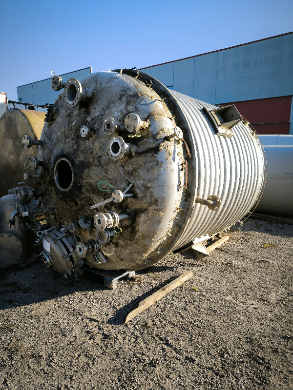 Réacteur bachiller en acier inoxydable 14100 litres avec demi-jambes – référence                        :                         c13555 1