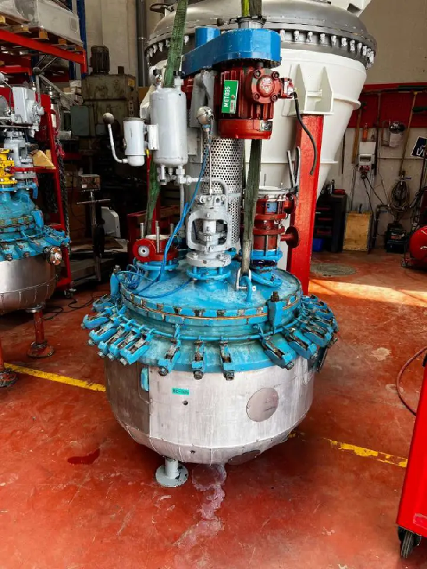 Réacteur dietrich émaillé 290 litres avec agitation et veste d&rsquo;occasion – référence                        :                         c7554 - Image 1