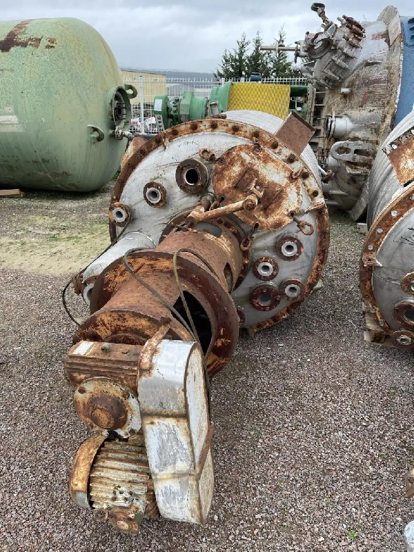 Réacteur en acier inoxydable 316 2000 litres avec agitation et demi-tige d&rsquo;occasion_101 – référence                        :                         c6845 - Image 1