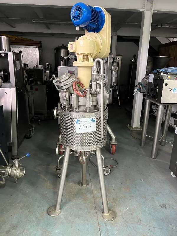 Réacteur en acier inoxydable 316 22 litres avec agitation et enveloppe – référence                        :                         c11787 - Image 1