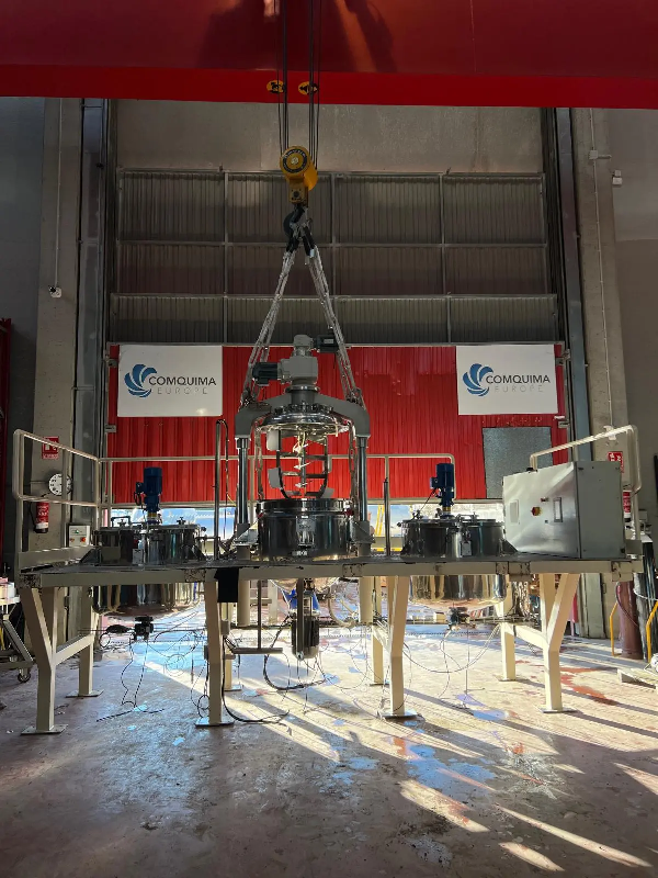 Réacteur skid d&rsquo;occasion triagi atpp mta-250 inox 250 litres + 2 cuves poumonaux avec agitation – référence                        :                         c8379 - Image 1