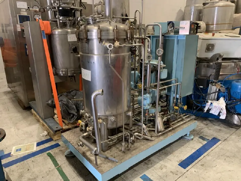 Skid bioreacteur lsl biolafitte inox 200 litres avec chemise d&rsquo;occasion – référence                        :                         c6491 - Image 1