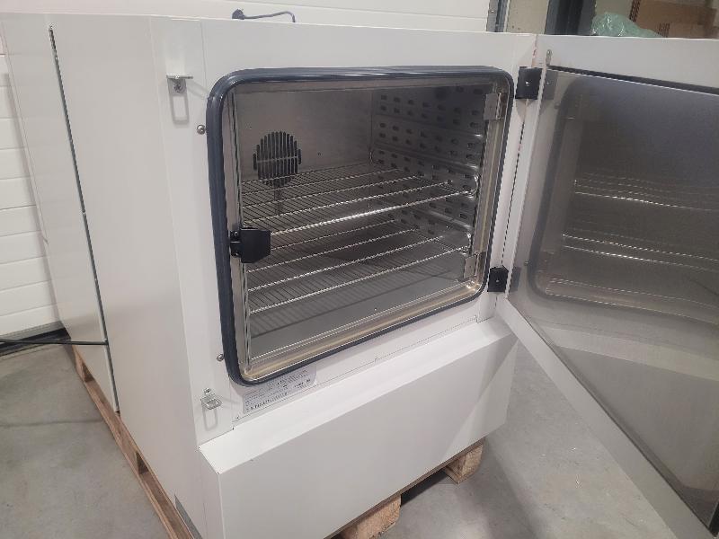 Incubateur / étuve réfrigéré BINDER KB-115 avec convection forcée 100°C - Image 2