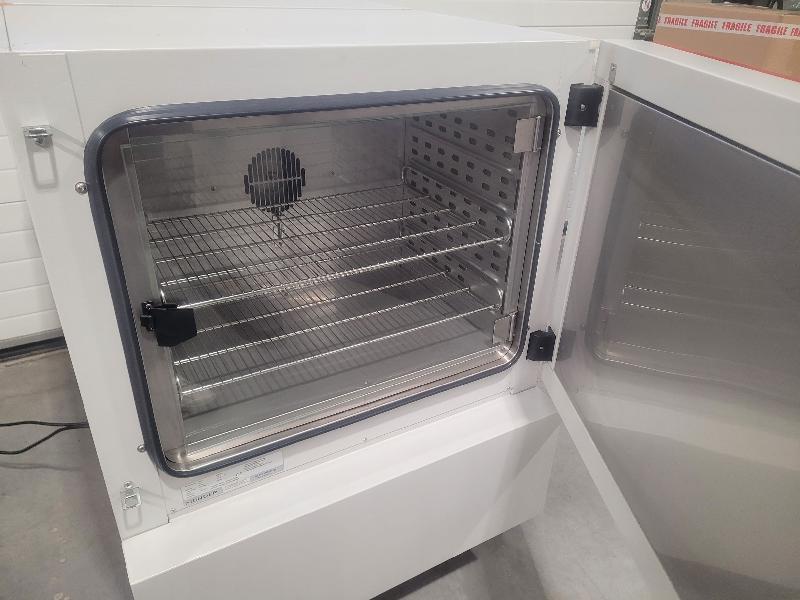 Incubateur / étuve réfrigéré BINDER KB-115 avec convection forcée 100°C - Image 2