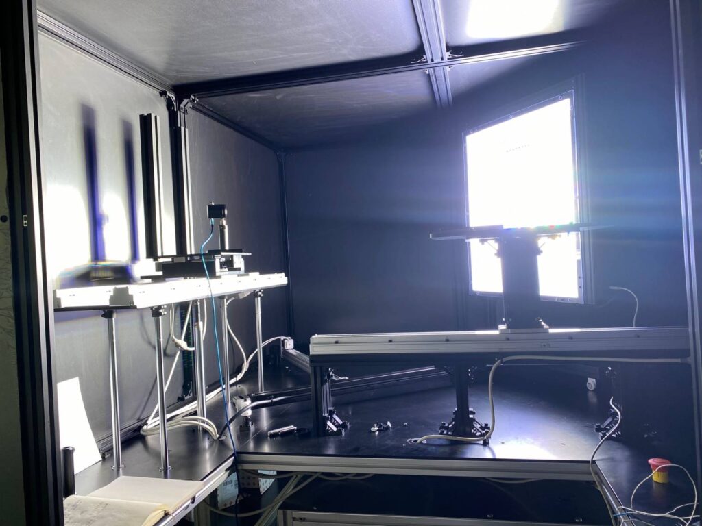 Banc de caractérisation photométrique / Colorimétrique pour Displays et Capteurs – ARDOP Industrie - Image 1