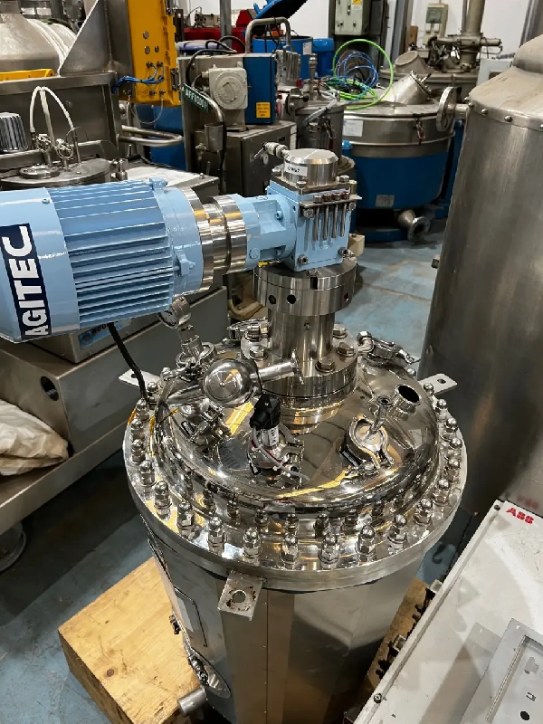 Réacteur aseptique sofast inox 316l 113 litres d&rsquo;occasion avec enveloppe, agitation et chauffage - Image 1