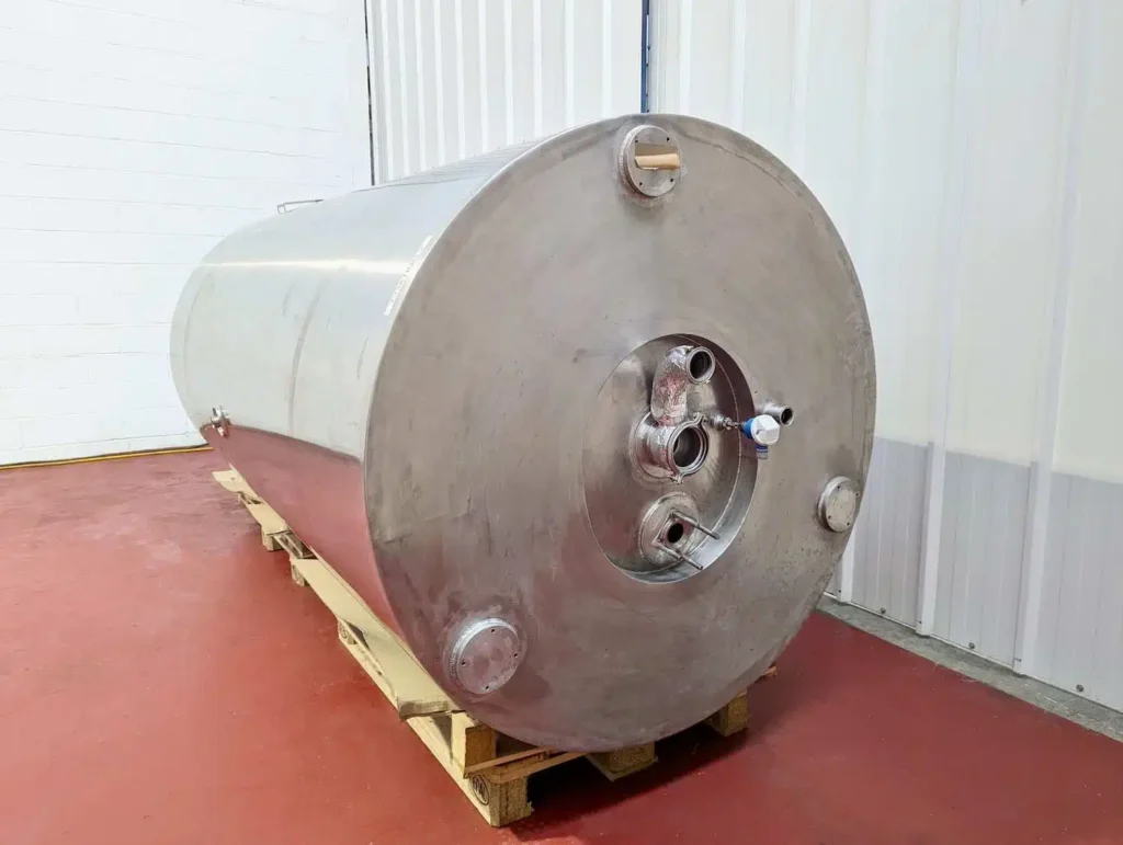 Réacteur inox Boccard – 3250 L, cuve de réaction avec double enveloppe - Image 3