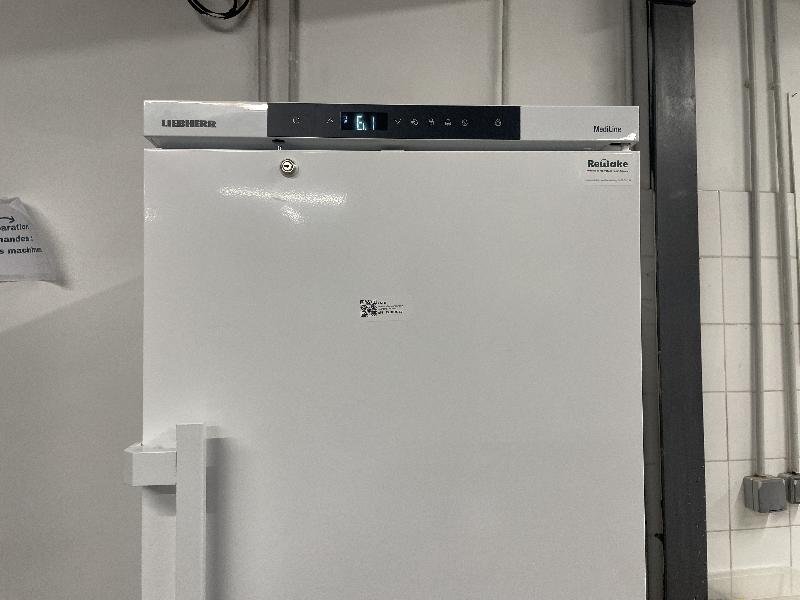 Armoire laboratoire positive Liebherr LFKV3910 - Image 1